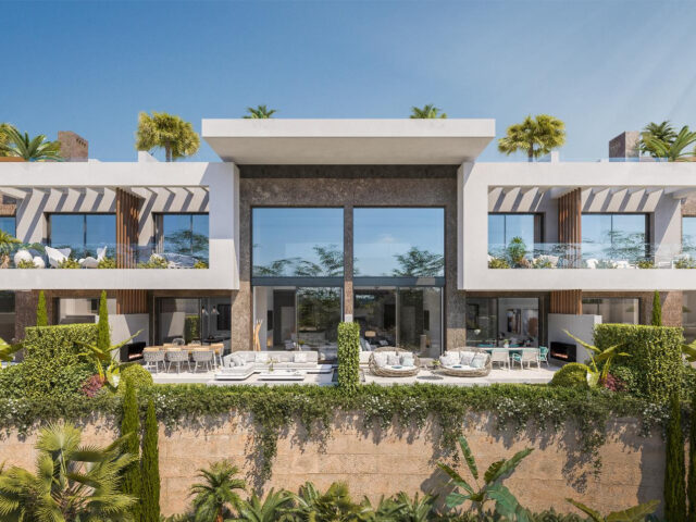 The List Río Real: Exclusive Semidetached houses in Río Real, Marbella