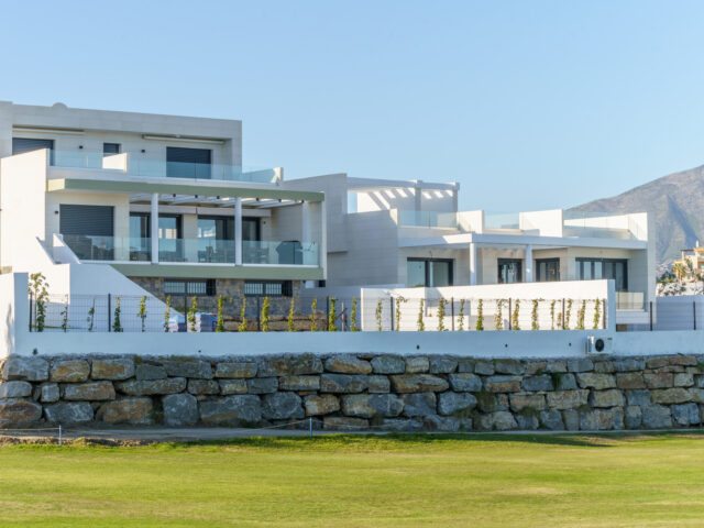 La Quinta de Cerrado: Exclusive frontline golf residential development in Mijas Costa.